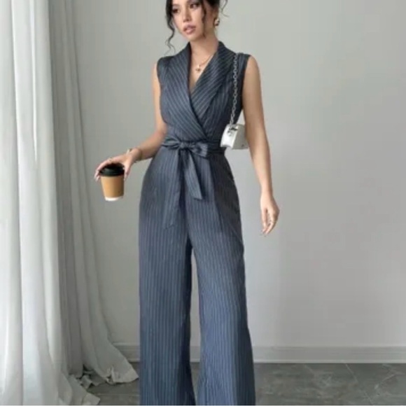 New Calvin Klein Stripe Belted Sleeveless Jumpsuit - Picture 4 of 7